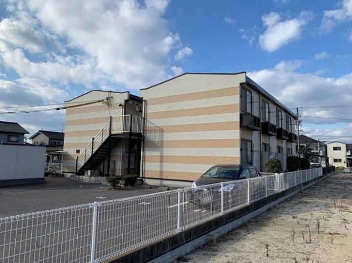 レオパレスハピネスⅡの外観