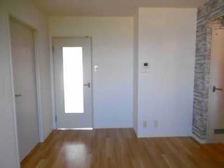 メゾン・アムール C棟の居間