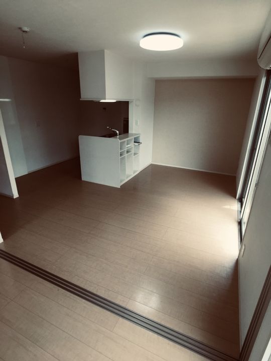 ルミエール手城Bの居間