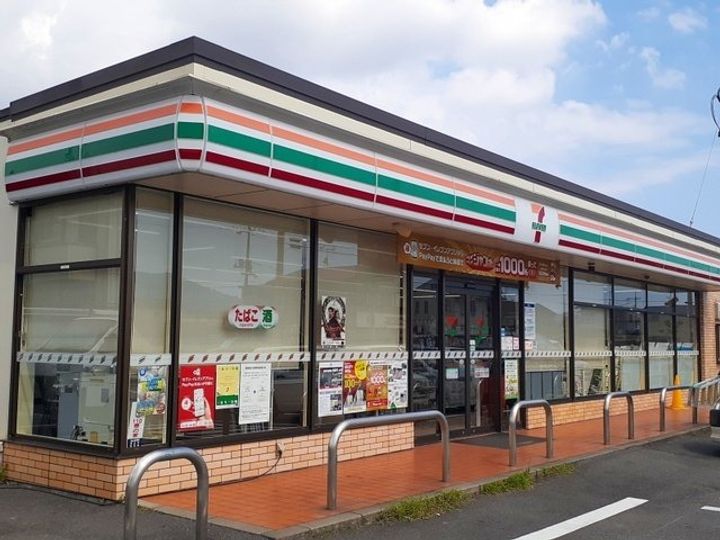 フィールド・サンCの周辺
