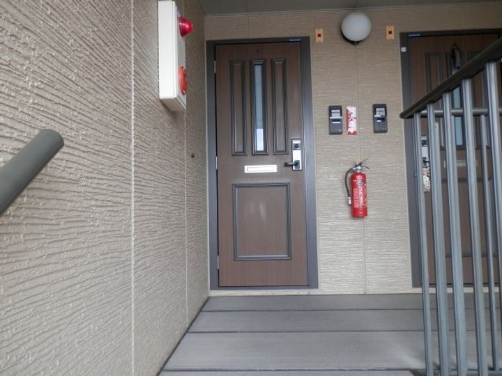 メゾン・ド・ポンパドール205の玄関