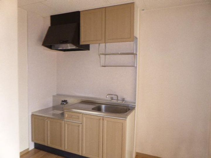 サンライフ野々浜CC103号室のキッチン