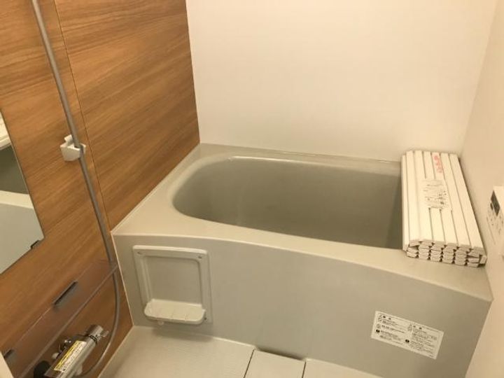 フルール・ド・スリジェの風呂