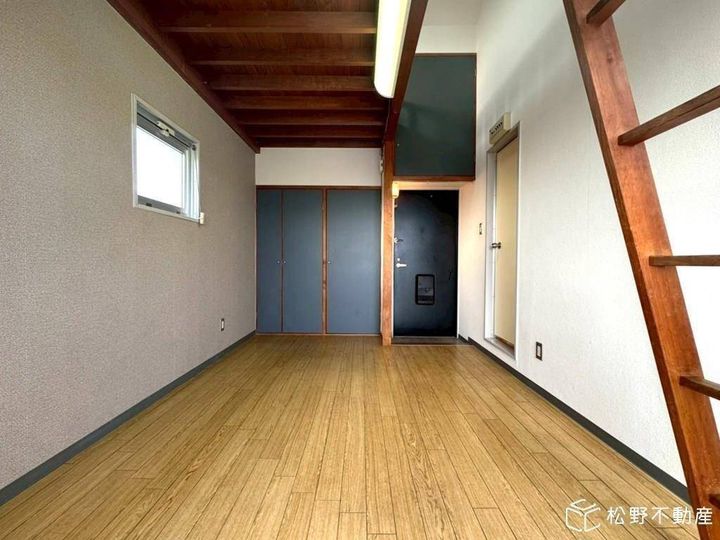 R太田ハイム402の居間