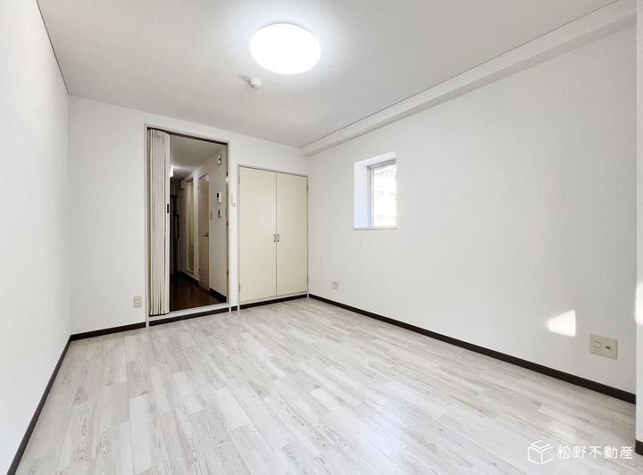 アイビータウンIII101の居間