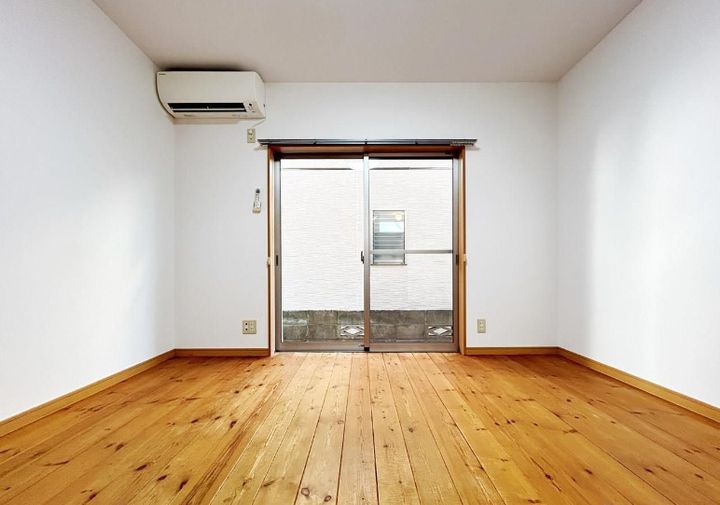 ウッディハウス林町202の内装