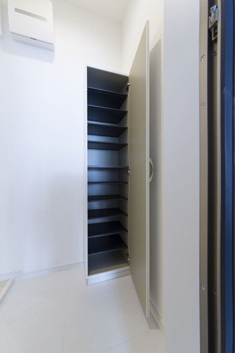 ailes nagoya105の玄関