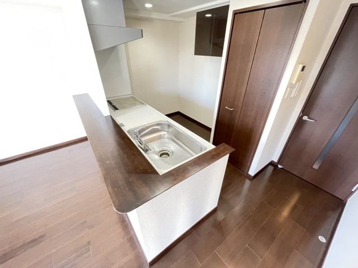 ラ・メゾン東山601のキッチン