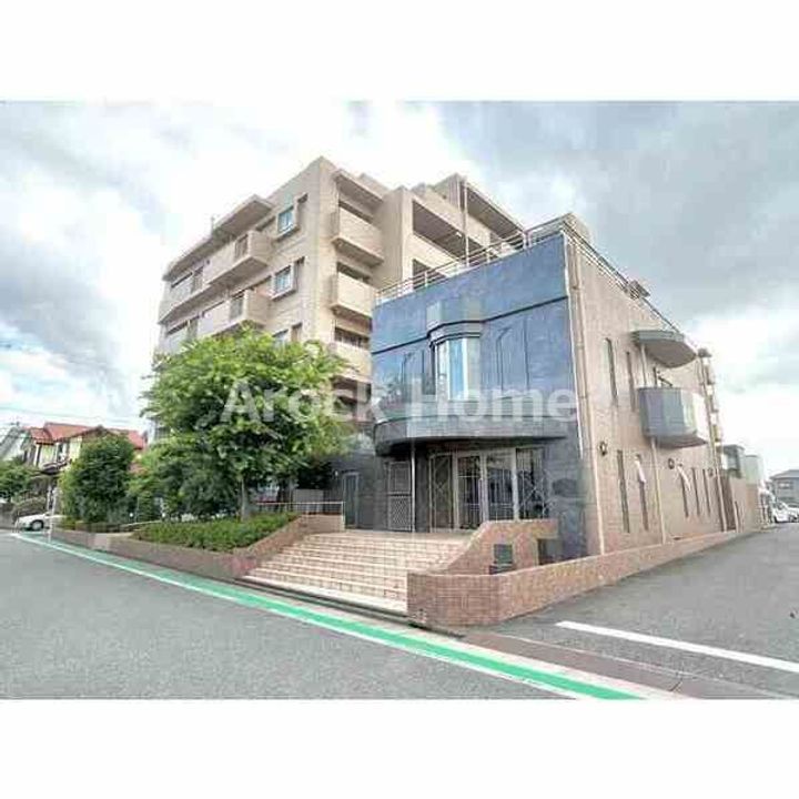アザレアガーデン中村の外観