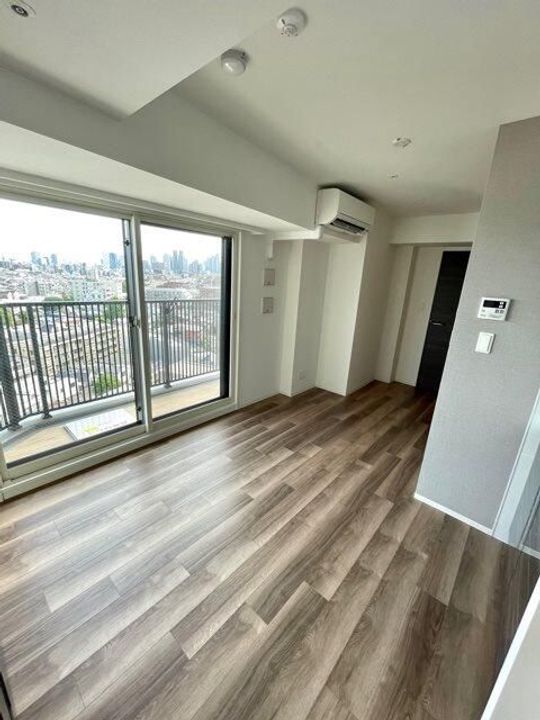 レジディア笹塚Ⅲの居間