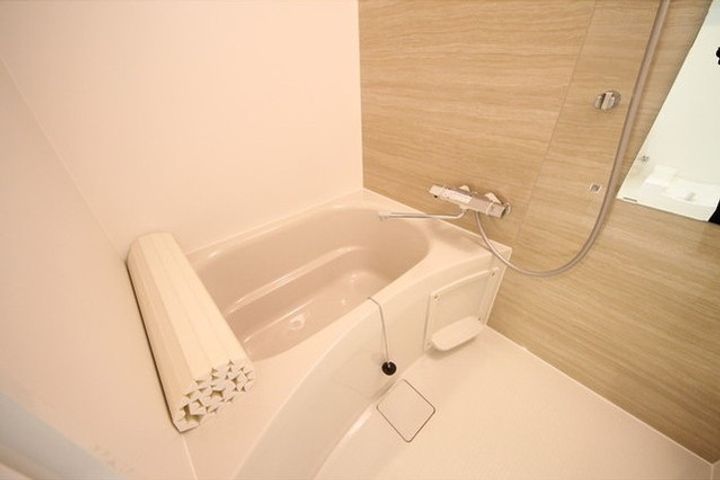 ラ・ペルラ池尻大橋Ⅱの風呂