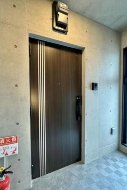 アクロスシティ東日本橋 501の玄関