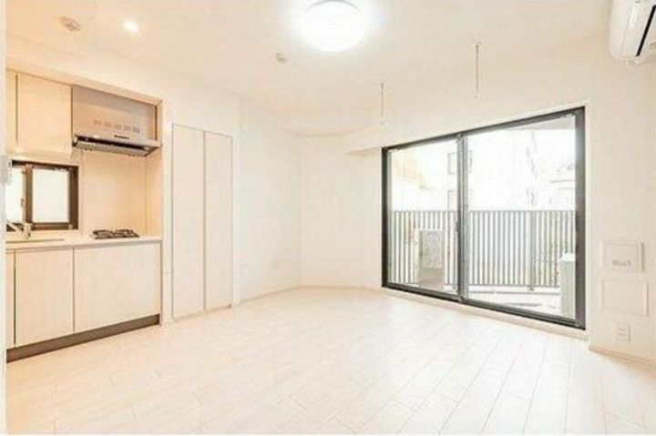ライオンズフォーシア中野の居間