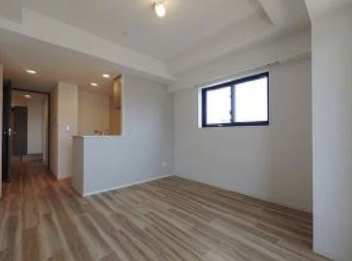 コスモグラシア浅草の居間