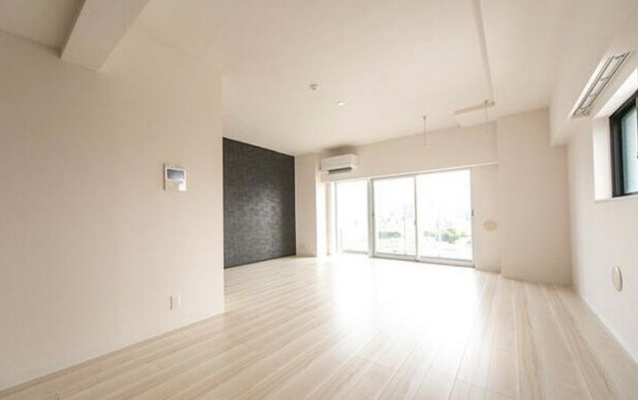 シュトラーレ神山町の居間