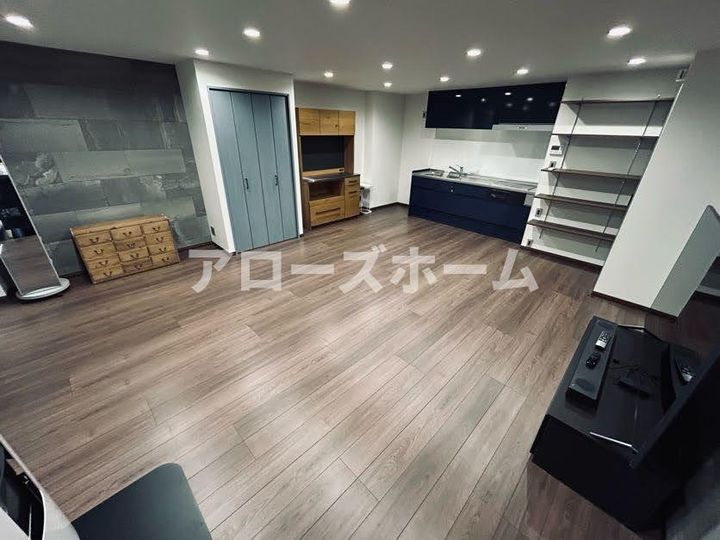 兵庫県神戸市灘区大内通2丁目(マンション)の賃貸物件の居間