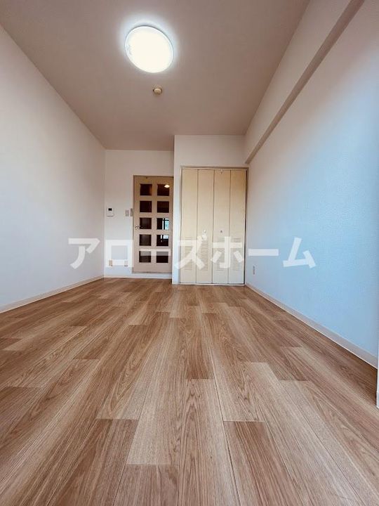 兵庫県神戸市西区南別府3丁目(マンション)の賃貸物件の居間