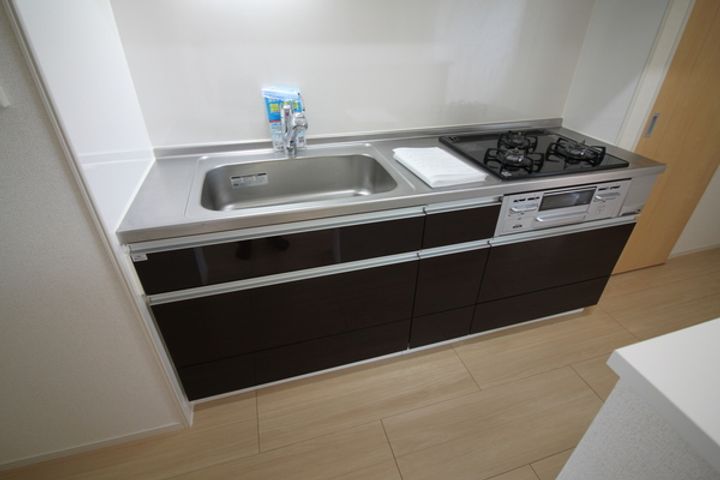 滋賀県長浜市八幡東町の賃貸マンションのキッチン