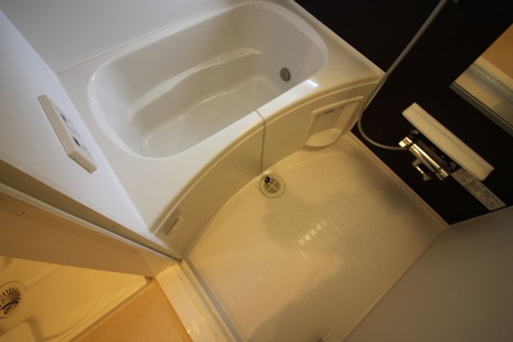 滋賀県長浜市八幡東町の賃貸マンションの風呂