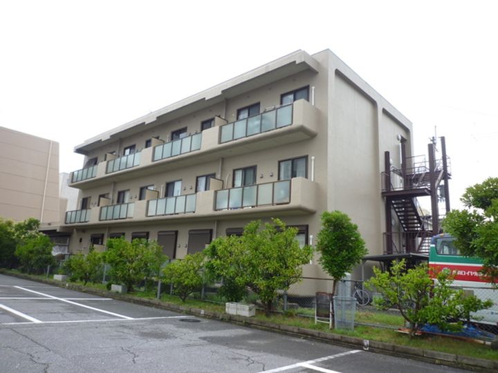 滋賀県長浜市大島町の賃貸マンションの外観