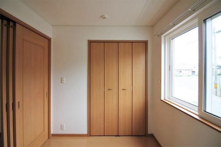 滋賀県長浜市口分田町の賃貸アパートの居間