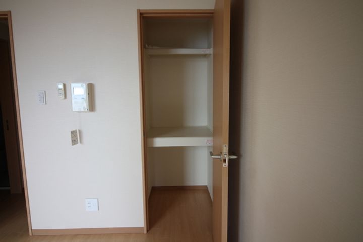 滋賀県長浜市朝日町の賃貸アパートの内装