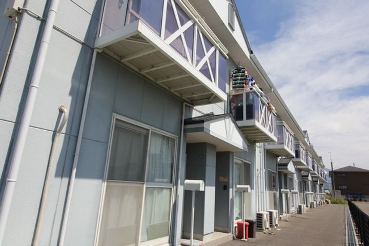 滋賀県長浜市八幡東町の賃貸マンションの外観