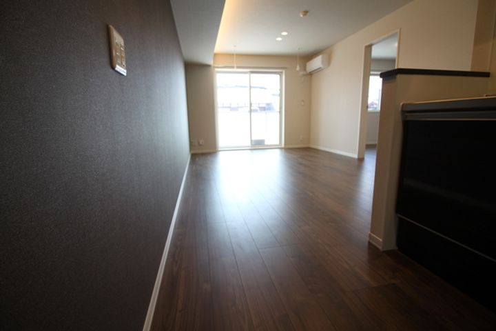 滋賀県長浜市勝町の賃貸マンションの居間