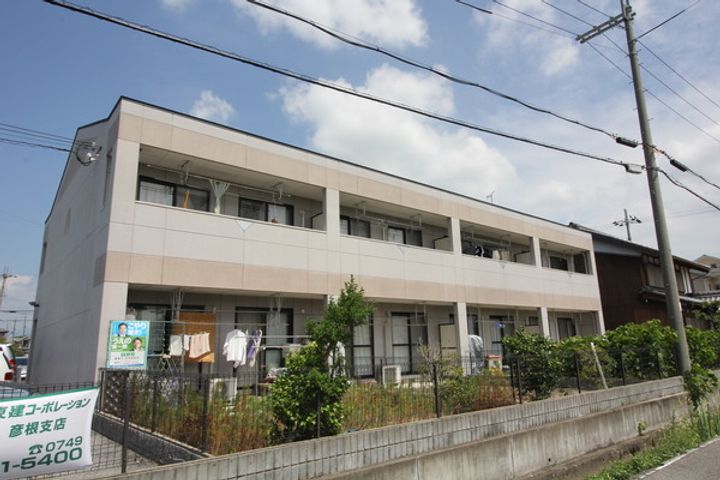 滋賀県米原市高溝の賃貸マンションの外観