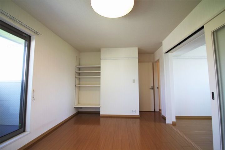 滋賀県長浜市山階町の賃貸アパートの居間
