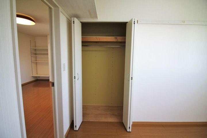 滋賀県長浜市山階町の賃貸アパートの内装