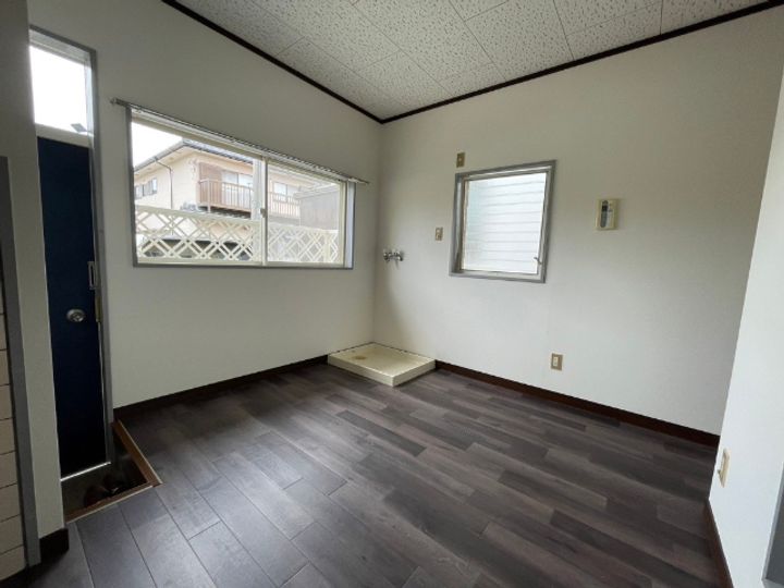 滋賀県長浜市十里町の賃貸アパートの居間