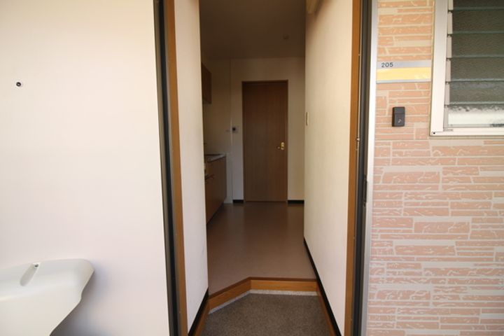 滋賀県長浜市十里町の賃貸アパートの玄関