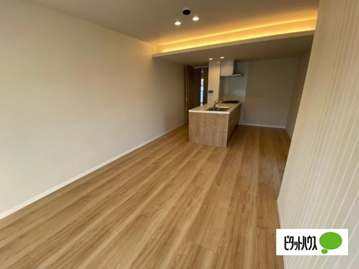 滋賀県長浜市八幡中山町の賃貸マンションの居間