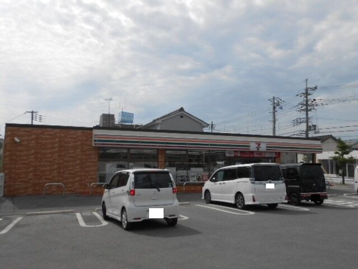 グランド ヒル壱番館の周辺