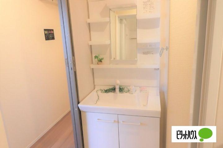 滋賀県近江八幡市西庄町の賃貸アパートの内装