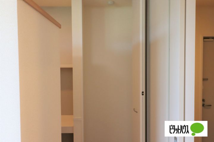 滋賀県近江八幡市西庄町の賃貸アパートの内装