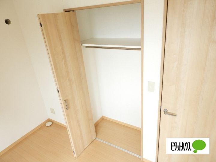 滋賀県近江八幡市鷹飼町北3丁目の賃貸マンションの内装