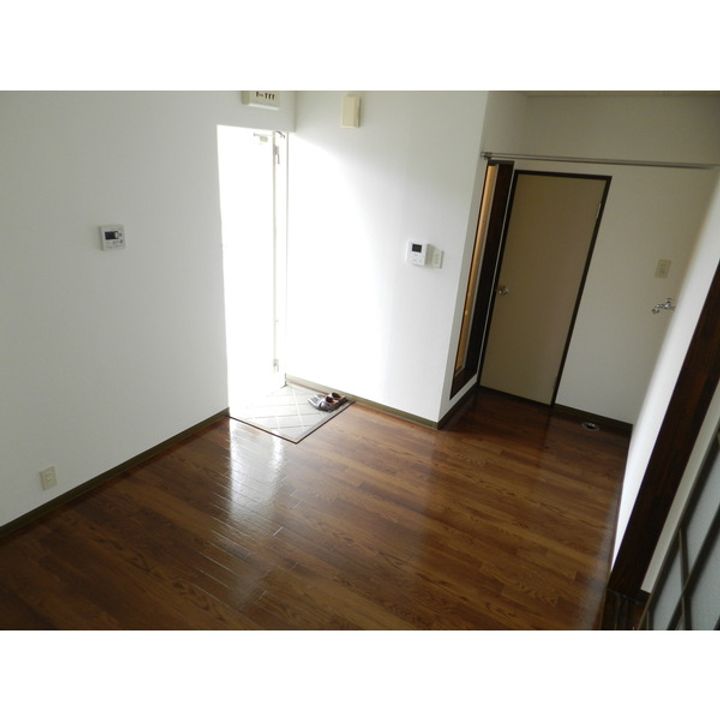 滋賀県近江八幡市鷹飼町北1丁目の賃貸アパートのキッチン