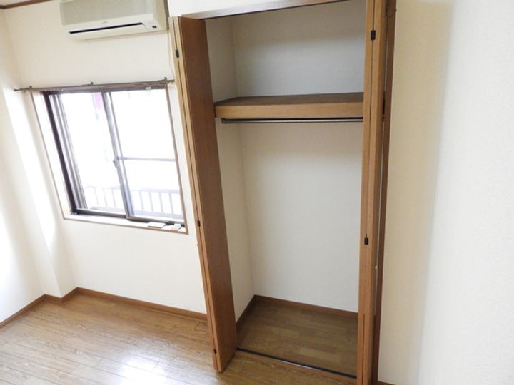 滋賀県近江八幡市堀上町の賃貸アパートの内装