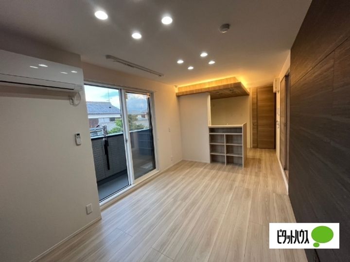 滋賀県近江八幡市出町の賃貸アパートの居間