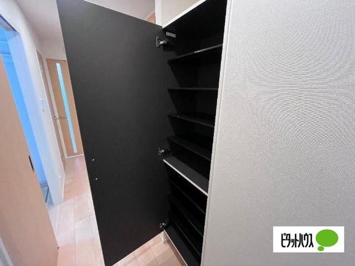 滋賀県東近江市佐野町の賃貸アパートの内装