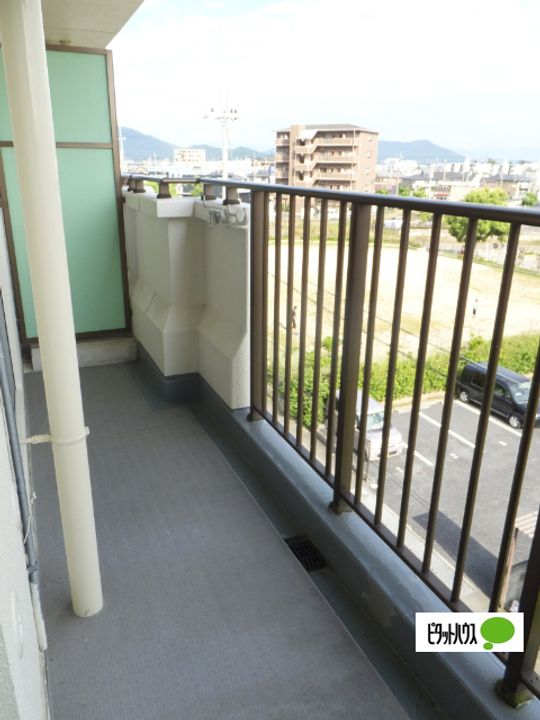 滋賀県近江八幡市鷹飼町北4丁目の賃貸マンションの内装