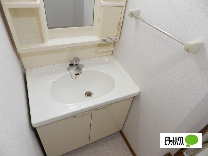 滋賀県近江八幡市堀上町の賃貸アパートの内装