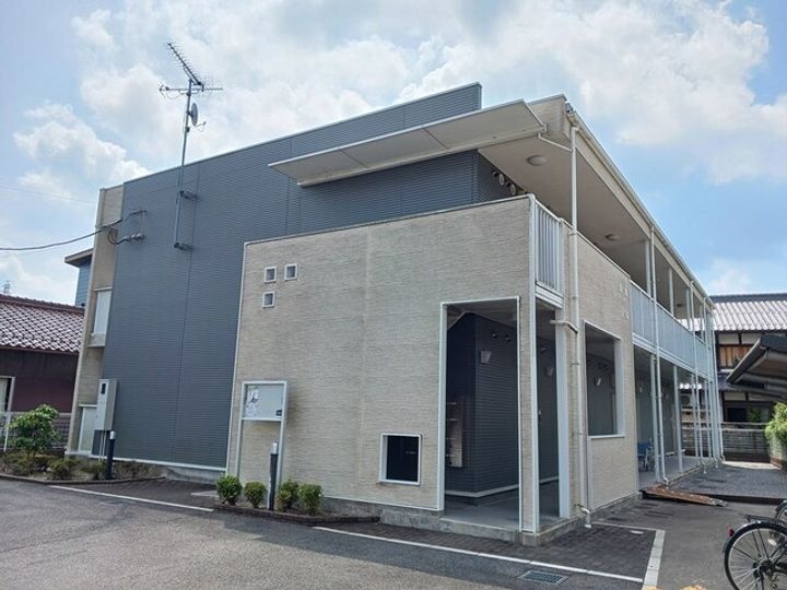 アーラ・ピッコロの外観