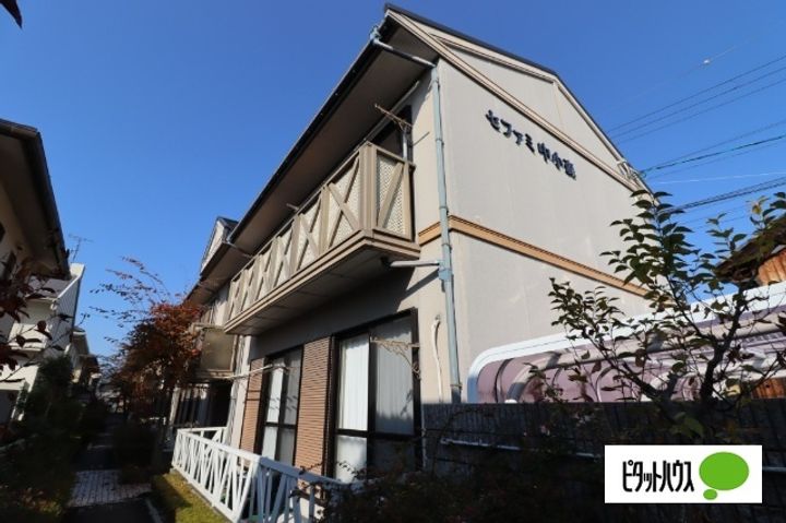 滋賀県近江八幡市中小森町の賃貸アパートの外観