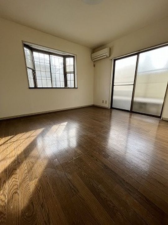 東京都目黒区自由が丘3丁目(アパート)の賃貸物件の居間