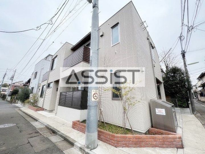 クアトレ北沢の外観