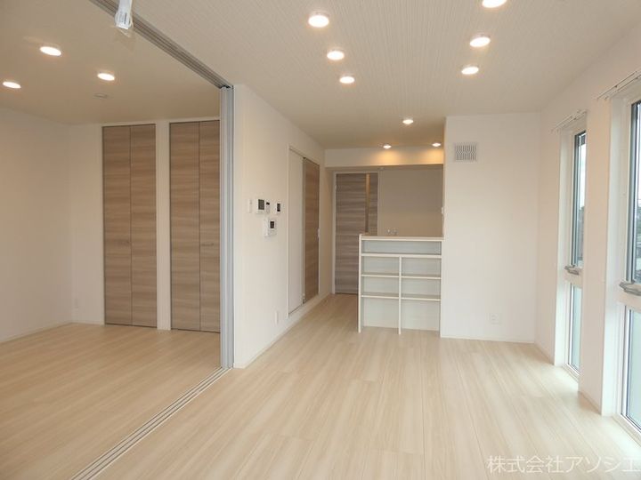 プランドール蒲生南町Iの居間