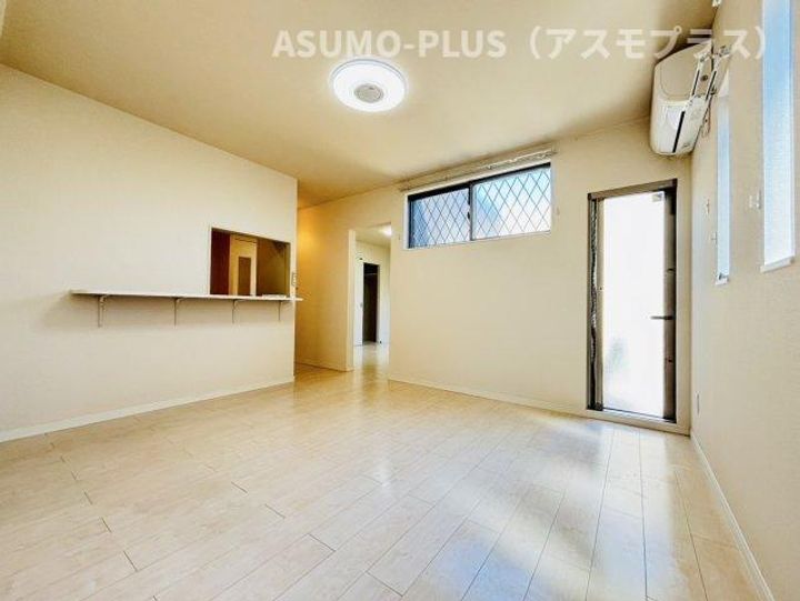 福岡県筑紫野市大字原田(アパート)の賃貸物件の居間